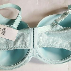 Chantelle Intimates & Sleepwear - Chantelle Bra Depuis 1876 38H Chantelle Intimates & Sleepwear - Chantelle Bra Depuis 1876 38H